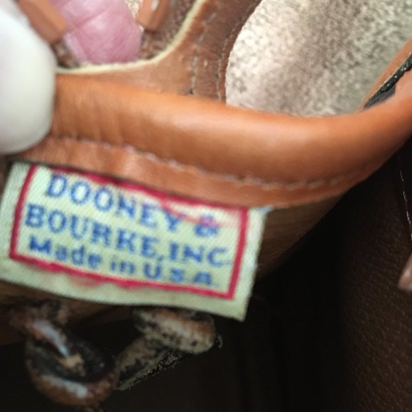 🎉Host Pick 🎉Vintage Dooney & Bourke Lg Black/Tan Satchel - Picture 9 of 12